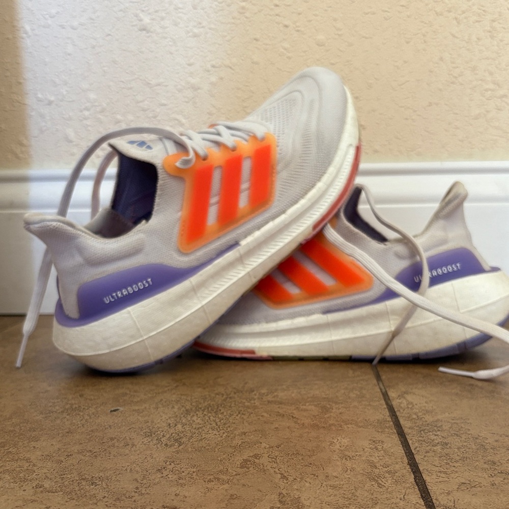 Adidas women’s ultraboost 22 running shoes - White, Orange, Purple 🤍🧡💜